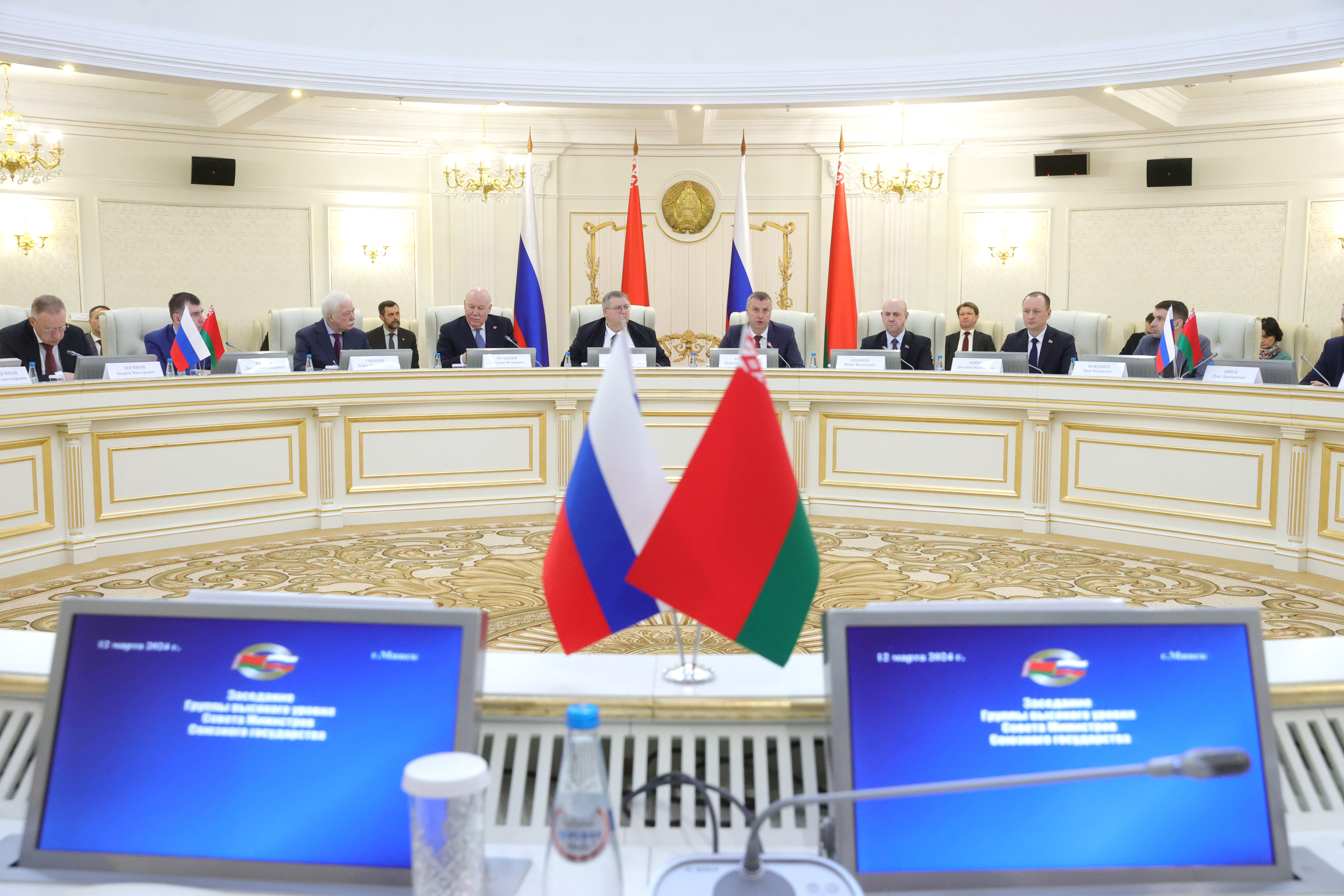 Мезенцев: в Минске обсуждены 17 вопросов содержательного взаимодействия 