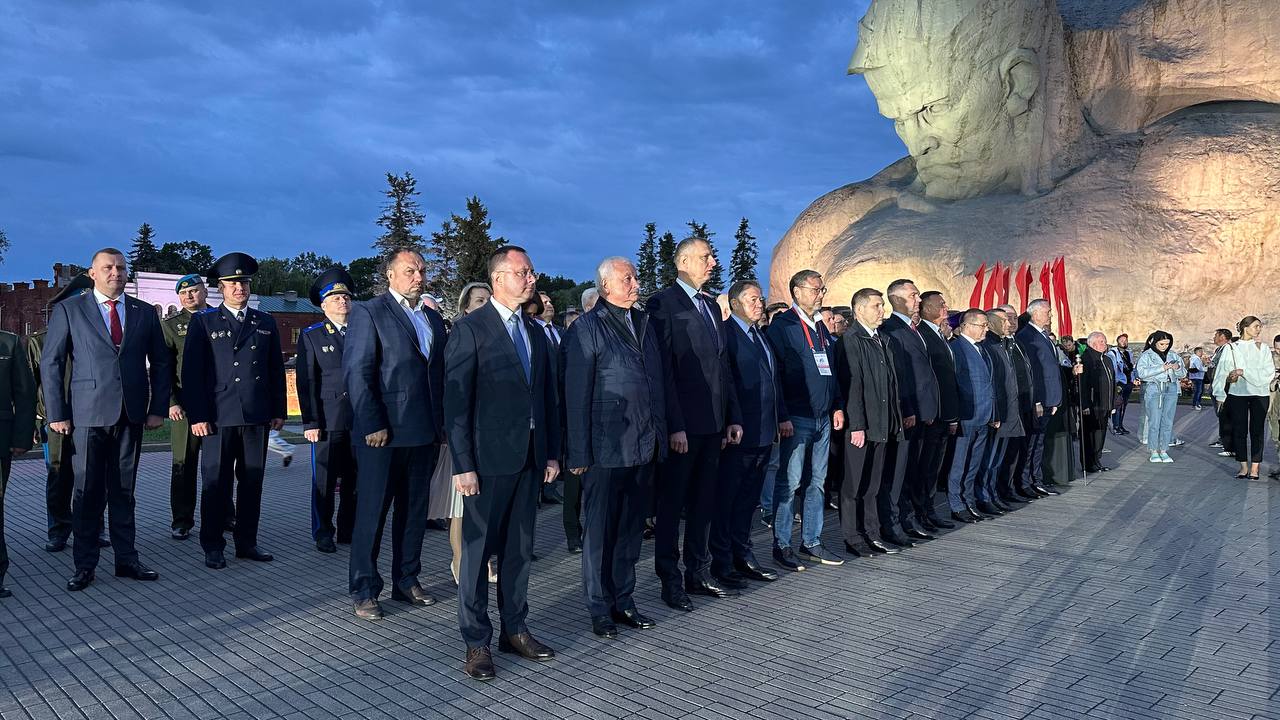 "4 года долгого пути…": в Брестской крепости прошел концерт-реквием