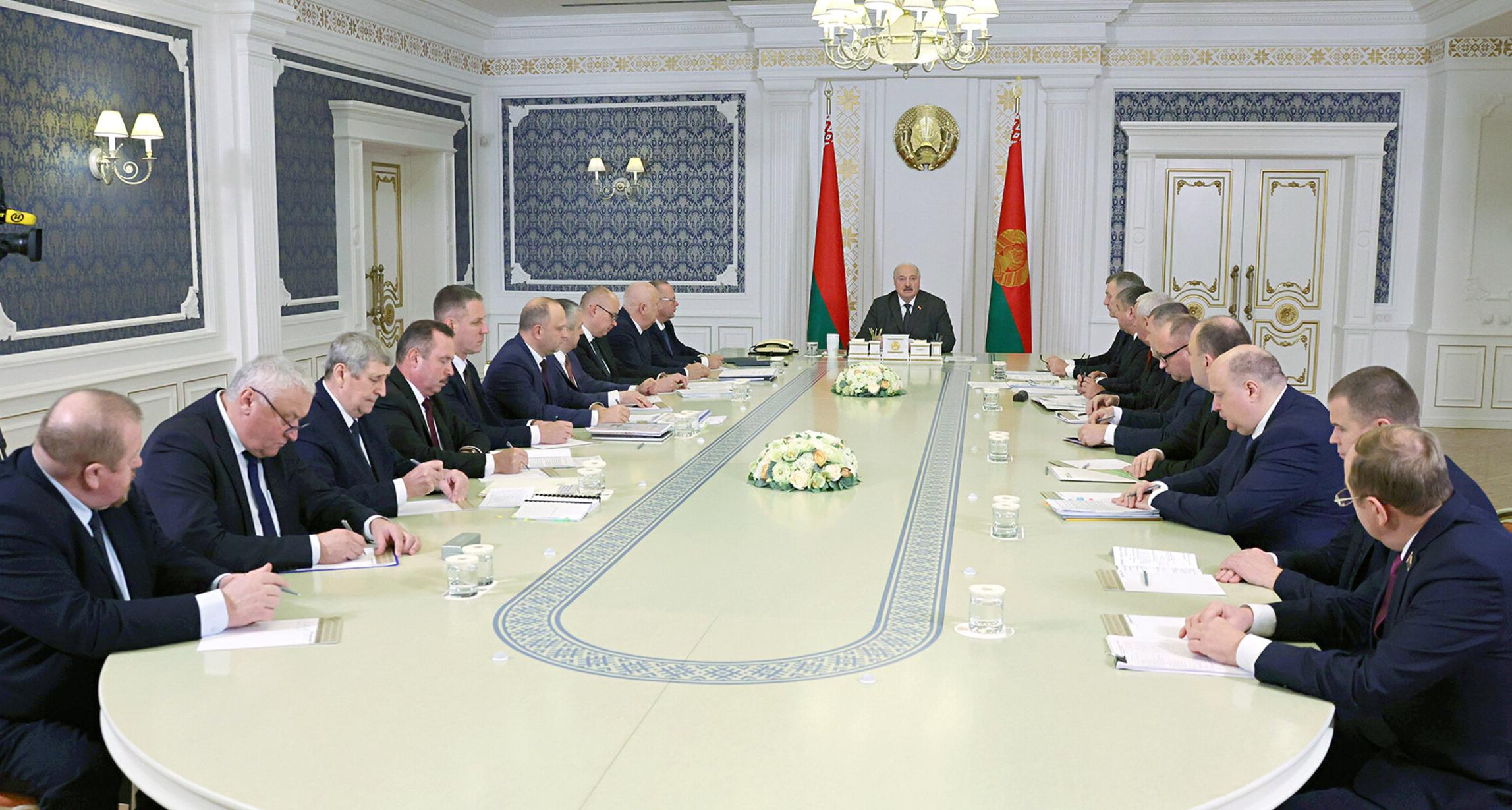 Лукашенко провел совещание по развитию районов Припятского Полесья 