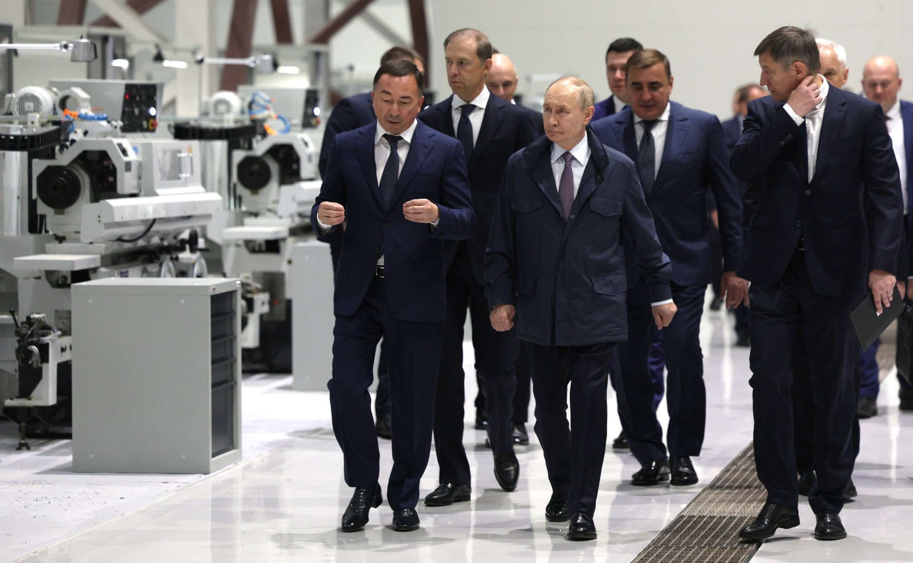 Путин прилетел в Пермь в День оружейника